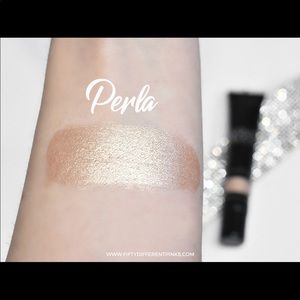 Anastasia Beverly Hills liquid glow